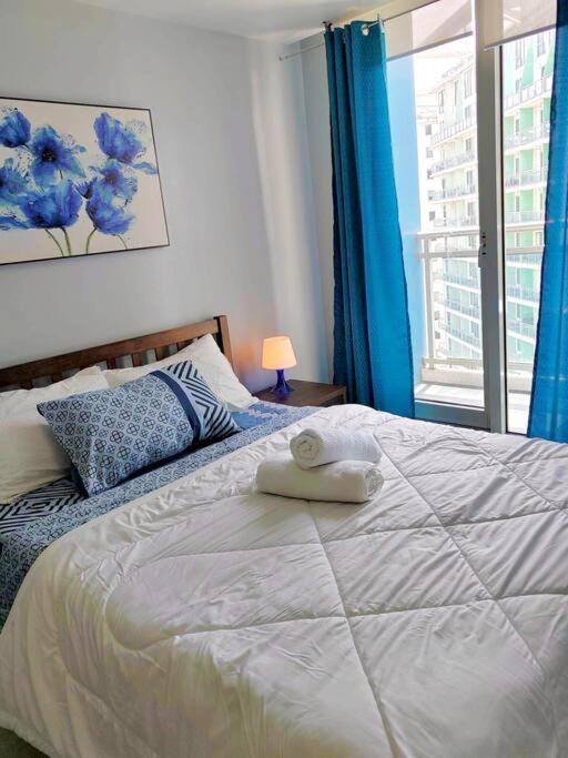 1 Bedroom Affordable Azure Staycation Near Naia มะนิลา ภายนอก รูปภาพ