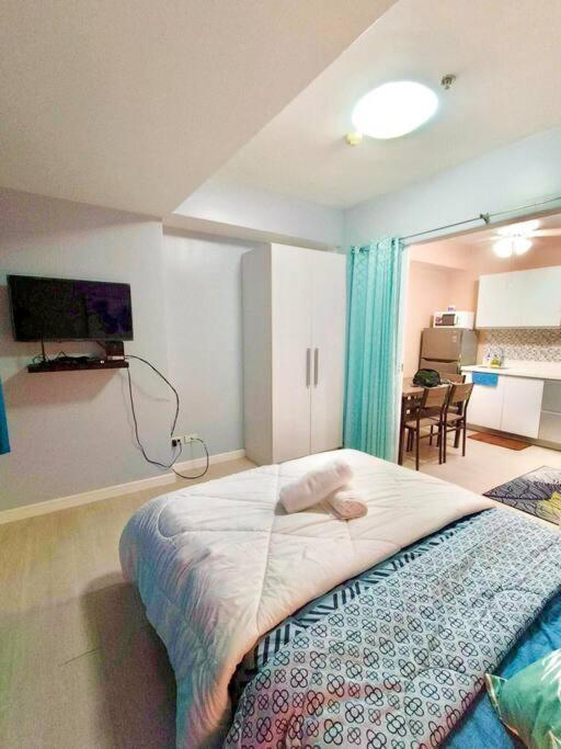 1 Bedroom Affordable Azure Staycation Near Naia มะนิลา ภายนอก รูปภาพ